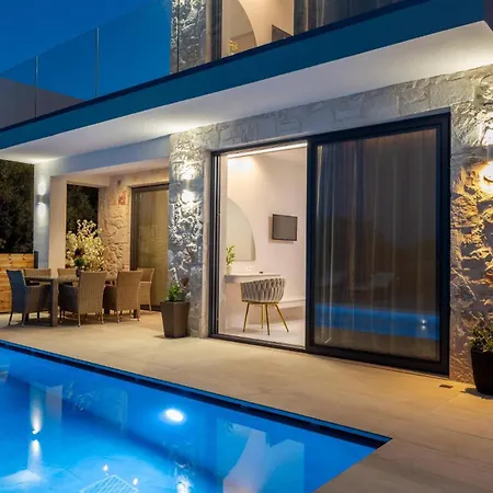 Jk With Private Pool Lithakiá